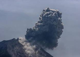 وكالة تركية: بركان "سينابونج" الإندونيسي يعود للثوران مجددا غرب البلاد