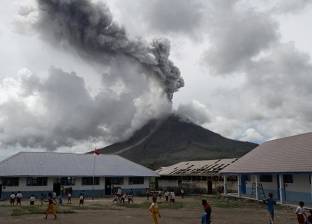 إندونيسيا تفتح مطار بالي بعد إغلاقه بسبب البركان