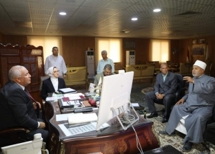 محافظ الوادي الجديد يلتقي نائب رئيس جامعة الأزهر استعدادا لافتتاح فرع جديد