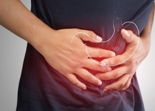6 أعراض للإصابة بميكروب في المعدة.. وطبيب يوضح طرق الوقاية