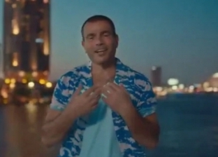 عمرو دياب يفتتح صيفه لعام 2020 بأغنية "مالك غيران"