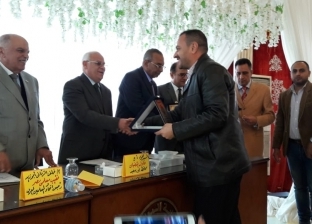 محافظ بورسعيد يفتتح نادي المعلمين الجديد بحضور النقيب العام