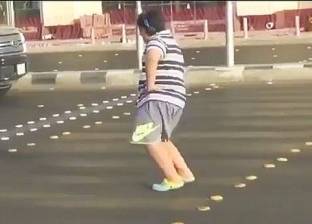 بالفيديو| القبض على طفل سعودي يرقص "مكارينا"