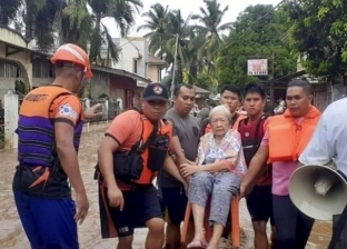 7 أحداث عالمية خلال 24 ساعة.. بينها وفاة بيليه وفيضانات الفلبين