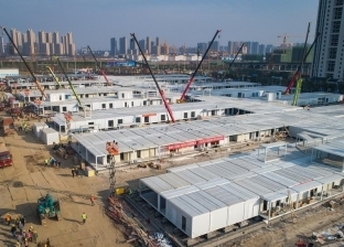 صور.. الصين تواصل بناء ثاني مستشفى مخصص لعلاح مصابي كورونا