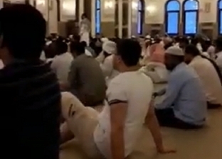بالفيديو| الإماراتيون يؤدون صلاة عيد الفطر في المساجد