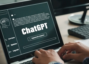 دراسة: «ChatGPT» يتسبب بتسريح نصف موظفي الشركات في الولايات المتحدة