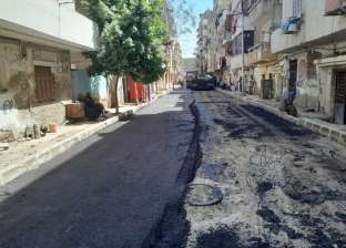 استكمال أعمال رصف طرق وشوارع مركز القوصية وحي شرق بأسيوط