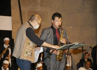 سفير كوريا الجنوبية يعزف على «الساكسفون» لأول مرة في مهرجان الطبول