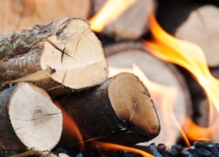 مخاطر التدفئة بحرق الأخشاب خلال فصل الشتاء.. تؤدي للوفاة