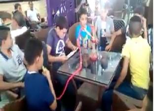 نقل رئيس مدينة طهطا بعد فيديو تدخين الأطفال الشيشة.. وغلق المقهى