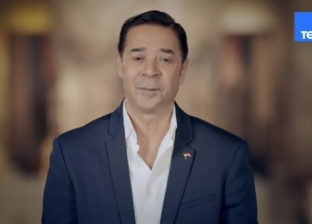 فيديو| "ابن مصر".. مدحت صالح في أول ظهور في إعلانات رمضان