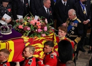 بريطانيا: 250 ألفا ألقوا نظرة الوداع على الملكة إليزابيث في قاعة «وستمنستر»