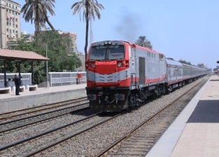 السكة الحديد: كمسري قطار منوف يواجه عقوبة الإيقاف عن العمل 3 شهور