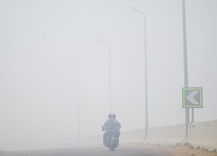 عاجل.. شبورة  وبرق ورعد وأمطار.. تفاصيل طقس الاحد