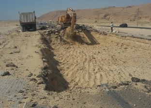 "الطرق والكباري": كهف قديم سبب انهيار طريق "رأس سدر- أبوزنيمة"