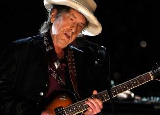 بيع جيتار الأمريكي بوب ديلن مقابل 400 ألف دولار