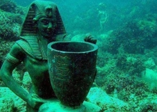حكاية مدينة هيراكليون الغارقة تحت بحر الإسكندرية.. يعود عمرها لمئات القرون