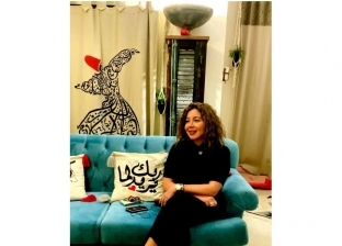 «نهى» فرشت منزلها على التراث المصري وعلقت لافتة «بيت سفيرة السعادة»