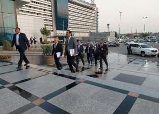 "زايد" والسفير الصيني يصلان لمطار القاهرة لعقد مؤتمر حول كورونا