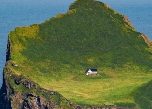 قصة منزل مرعب في آيسلندا.. الشائعات تحاوطه