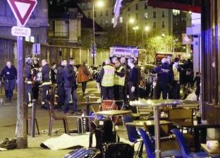 فرنسا: مسلمون ومسيحيون بريطانيون يصلون أمام مسرح باتاكلان