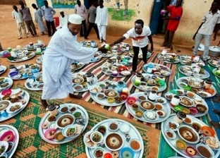 تكسير الحلل والأطباق أبرزها.. تعرف على أغرب عادات السودانيين في رمضان