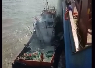 بالفيديو| لحظة انفجار محرك قارب وغرقه بـ15 شخصا في الهند