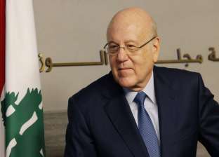 رئيس وزراء لبنان يسعى لحل أزمة انقطاع الإنترنت في البلاد