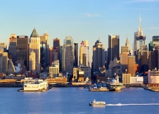شعاعان قويان من الضوء الأزرق في سماء «نيويورك» في ذكرى 11 سبتمبر