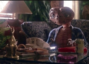بيع مجسم المخلوق الفضائي «E.T» بعد 40 عاما من الفيلم بـ2.5 مليون دولار