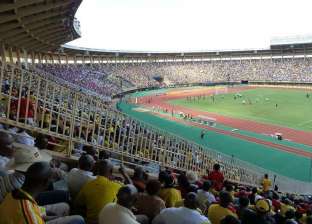 بالصور| مصر وأوغندا على ملعب "مانديلا".. بني بمنحة صينية تخليدا للزعيم