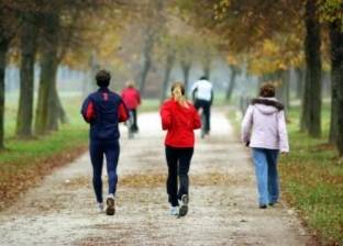 دراسة: المشي 10 دقائق بعد تناول الوجبة يساعد مرضى السكر