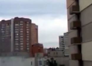 بالفيديو| حقيقة "أصوات السماء" في الإسكندرية.. مقطع "كييف" هو الأصل و"جرافة" تخلق ذعرا