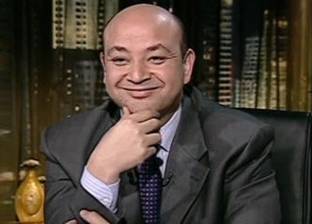 عمرو أديب يسخر من الأهلي: «بيخسر عادي زي أي فريق»