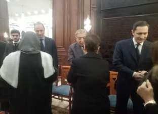 الصور الأولى من داخل عزاء حسني مبارك