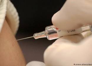 على الذكور التطعيم ضد مسببات سرطان عنق الرحم