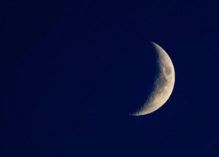 «مركز الفلك الدولي» يكشف موعد تحرى هلال شهر رمضان في الدول العربية