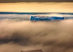 «النعش العائم».. رسالة مخيفة للبشر تحذر من ذوبان الجليد بالقطب الشمالي