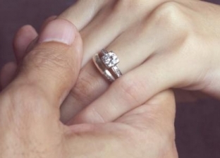 فيروس كورونا يعيد خاتم زفاف لزوجين فقداه في 2017