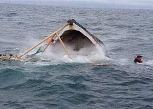 6 غواصين يبحثون عن جثمان صياد مفقود إثر غرق مركب بدمياط