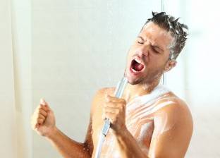دراسة: الاستحمام بالماء الساخن يدمر البشرة ويفقدها الزيوت النافعة