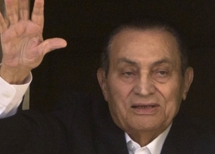 السفارة المصرية بالكويت تفتح سجل العزاء في وفاة مبارك