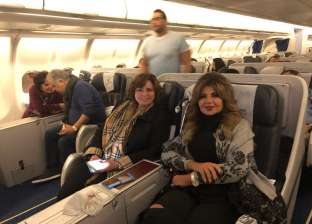 بالصور| أشرف زكي ولبلبة وإلهام شاهين يغادرون مطار القاهرة إلى دبي