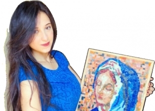 «ميرنا».. تطوع فنها وتخصص أسبوعي الصوم لصنع بورتريه «مريم»