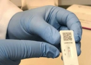 أطباء عن مسحة كورونا من لعاب المصاب: لن تكون دقيقة مثل PCR الأنف