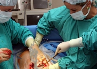 طبيب مخمور "يقتل" حاملا وجنينها أثناء الولادة في الهند