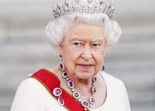 إصابة ملكة بريطانيا إليزابيث بفيروس كورونا.. رعاية صحية و«مهام بسيطة» بـ«وندسور»