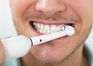 5 نصائح بسيطة يجب اتباعها لمنع تراكم الجير على الأسنان