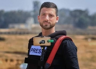 الصحفي الفلسطيني محمد صالحي «شهيد السلام».. تمنى السلامة للجميع وسقط بعد 5 ساعات